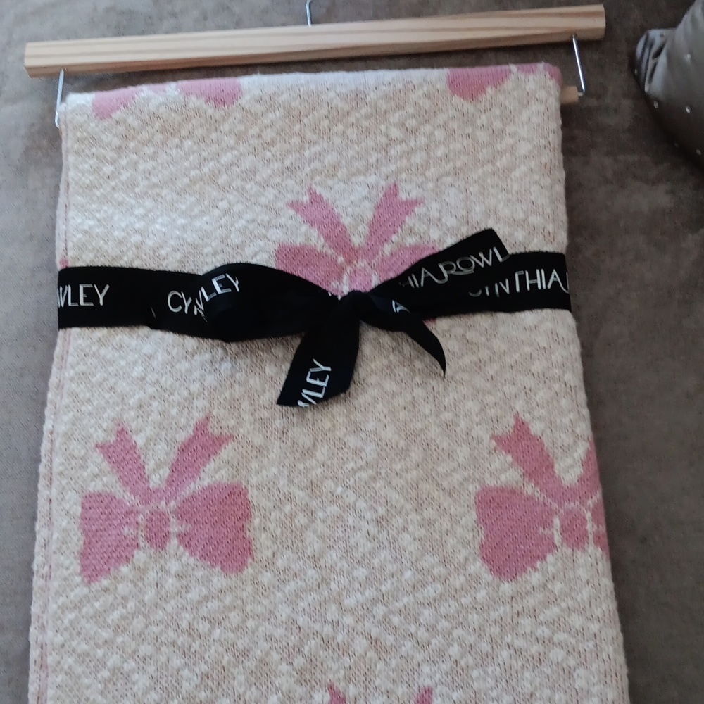 COPY - New!Viral Pink Bow Cynthia Rowley Throw